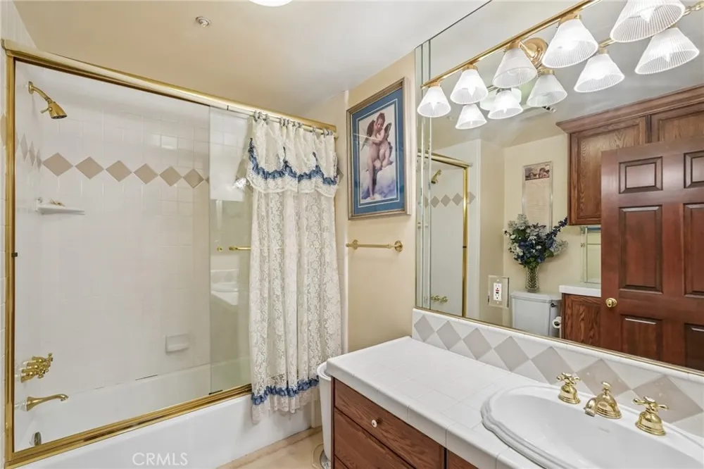 16060 Esquilime Chino Hills, CA 91709