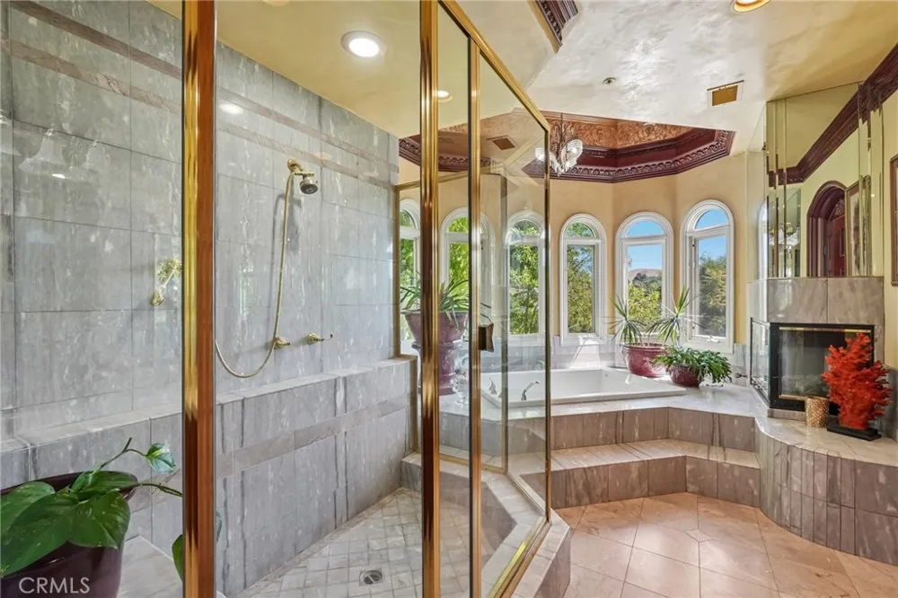 16060 Esquilime Chino Hills, CA 91709