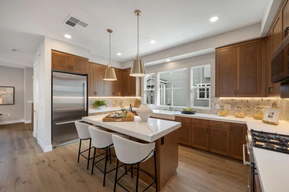 4909 Vivi Place San Jose, CA 95124