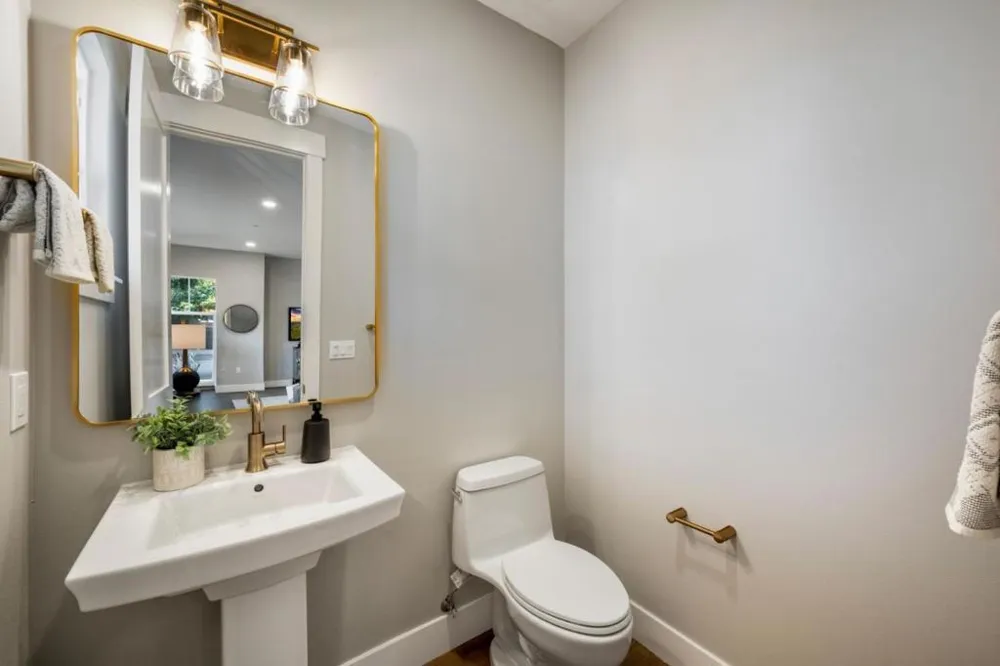 4909 Vivi Place San Jose, CA 95124