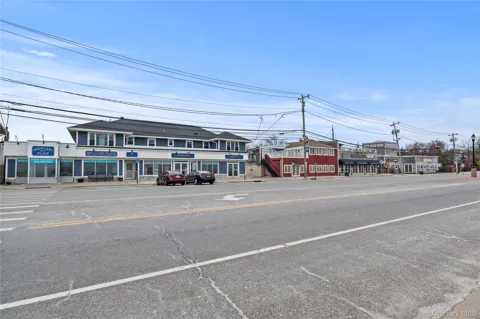 14 Bayville Avenue #5