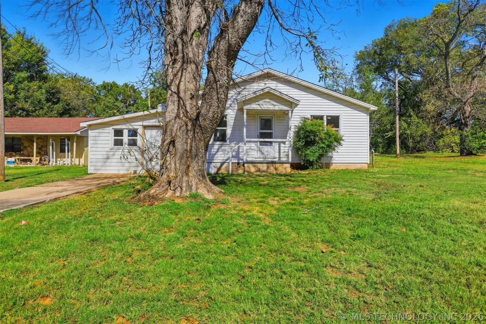 103 W 20th Street Tishomingo, OK 73460