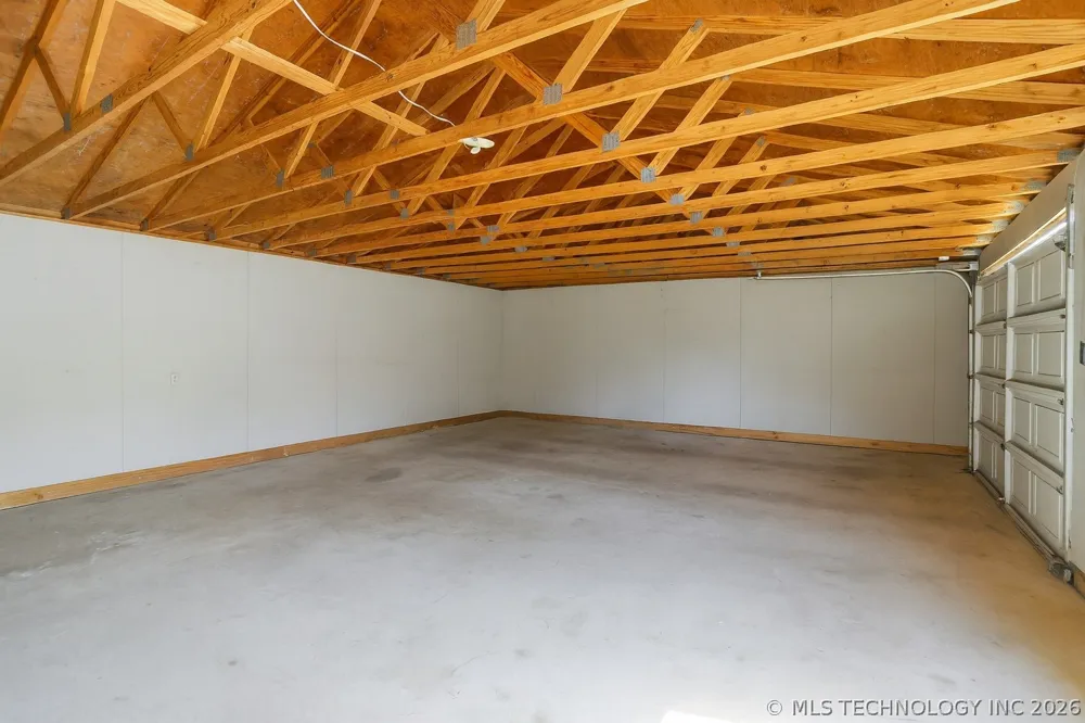 103 W 20th Street Tishomingo, OK 73460
