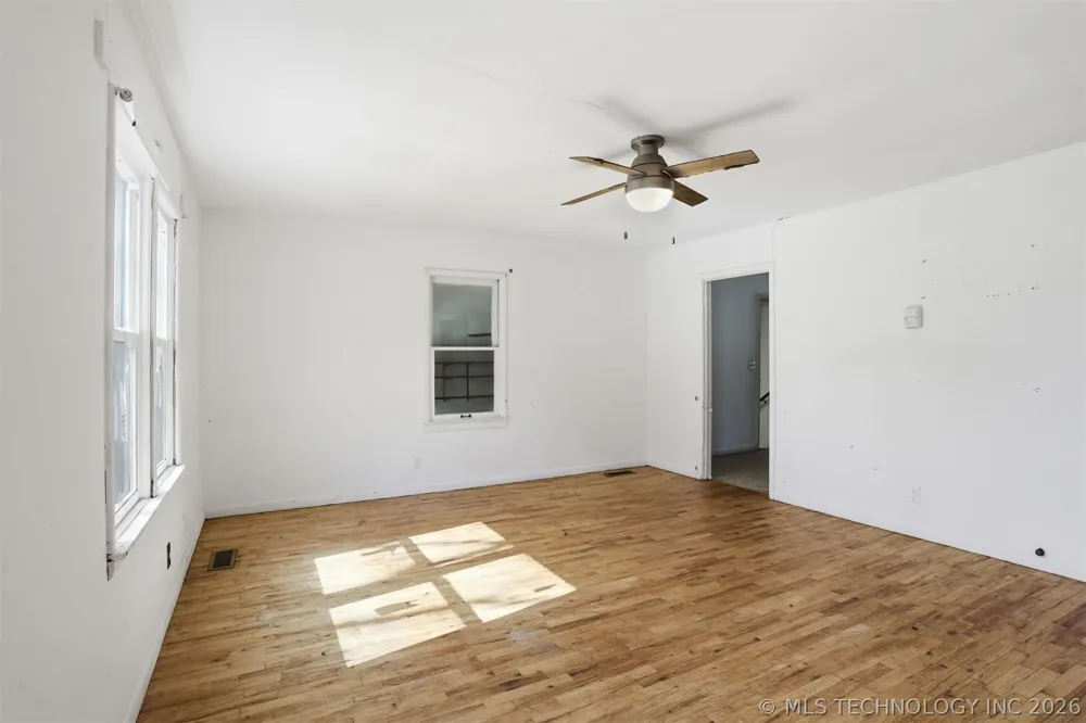 103 W 20th Street Tishomingo, OK 73460