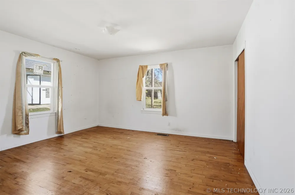103 W 20th Street Tishomingo, OK 73460