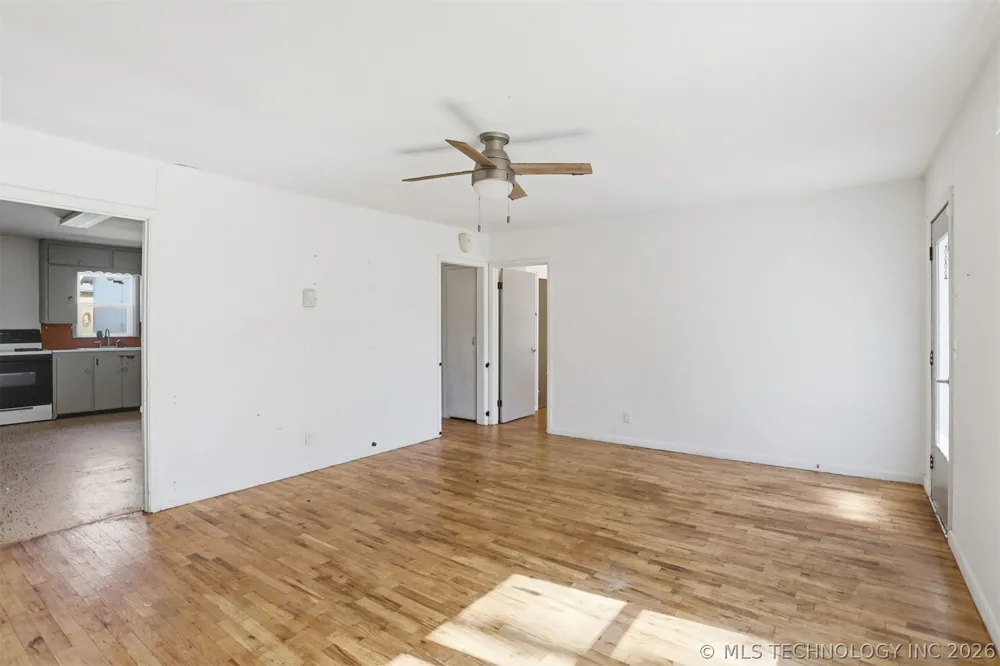 103 W 20th Street Tishomingo, OK 73460