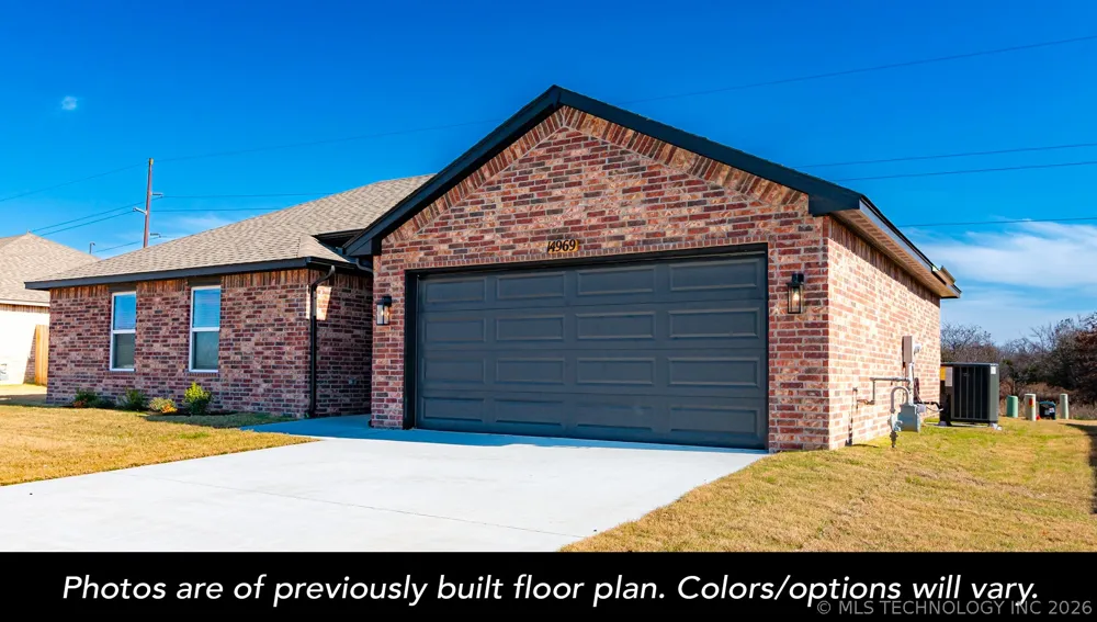 2502 W Center Street Collinsville, OK 74021