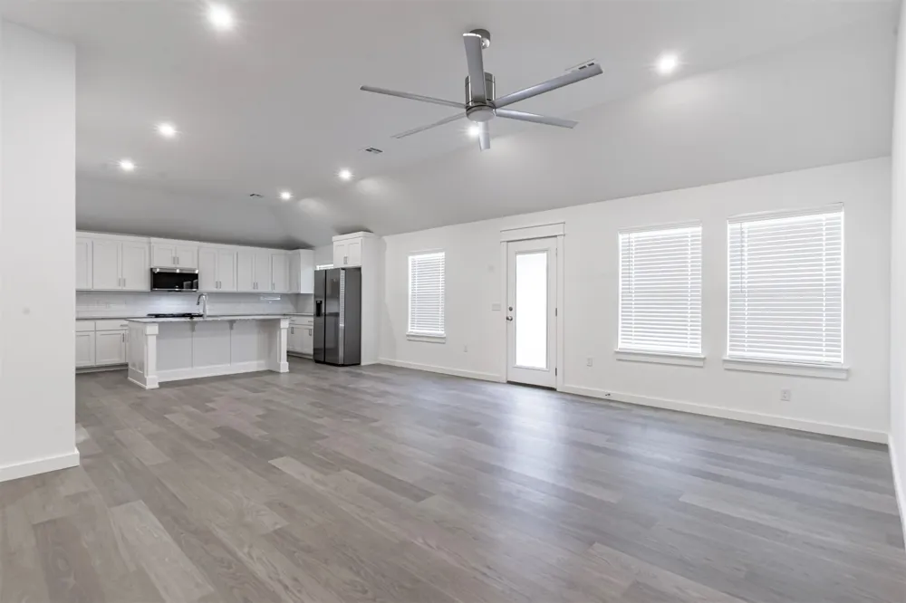 2502 W Center Street Collinsville, OK 74021