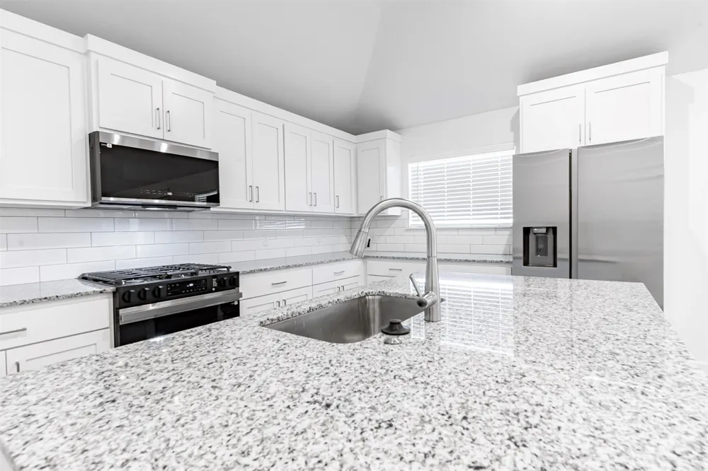 2502 W Center Street Collinsville, OK 74021