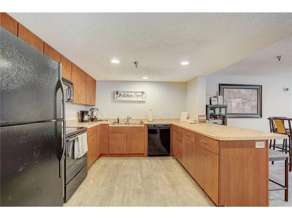 1321 Lake Drive W #111 Chanhassen, MN 55317