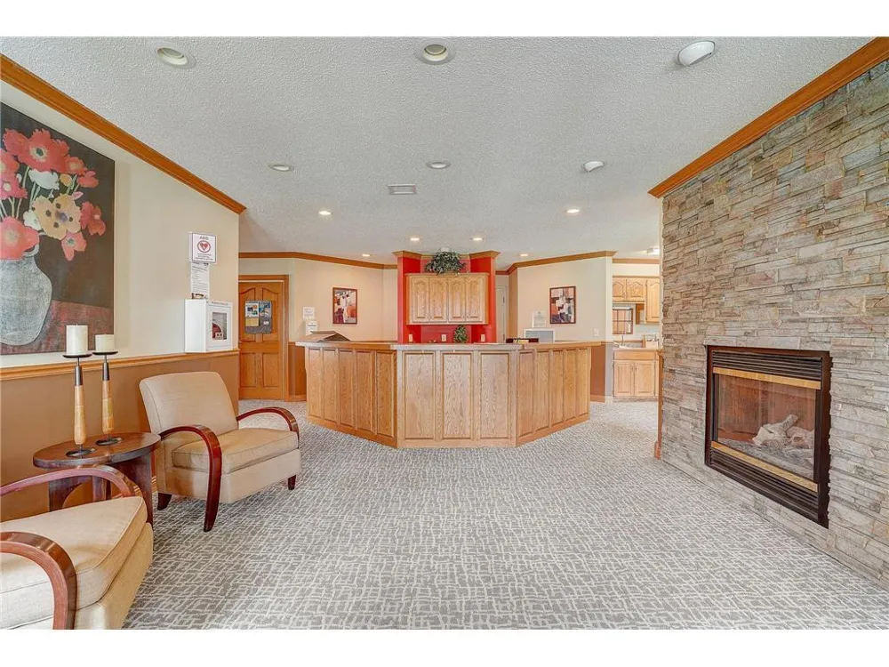 1321 Lake Drive W #111 Chanhassen, MN 55317