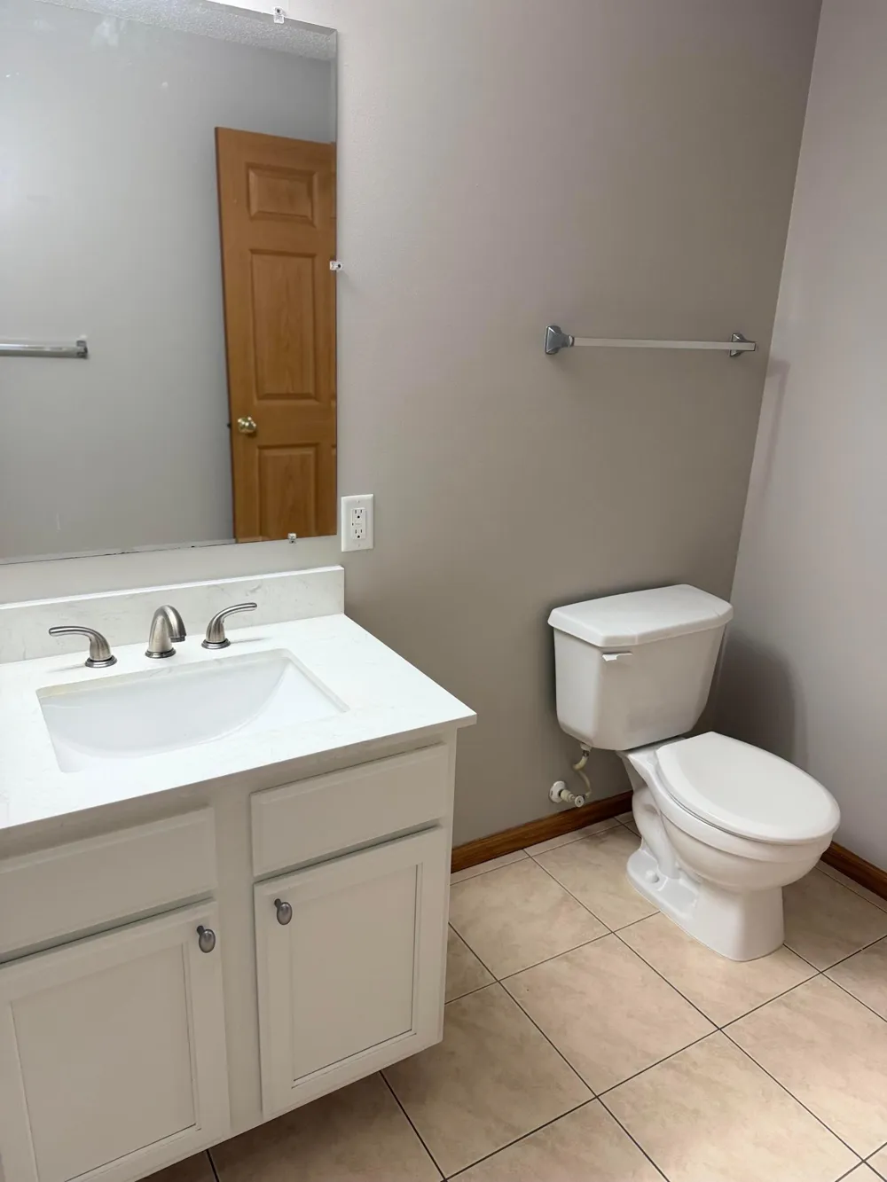 1321 Lake Drive W #111 Chanhassen, MN 55317