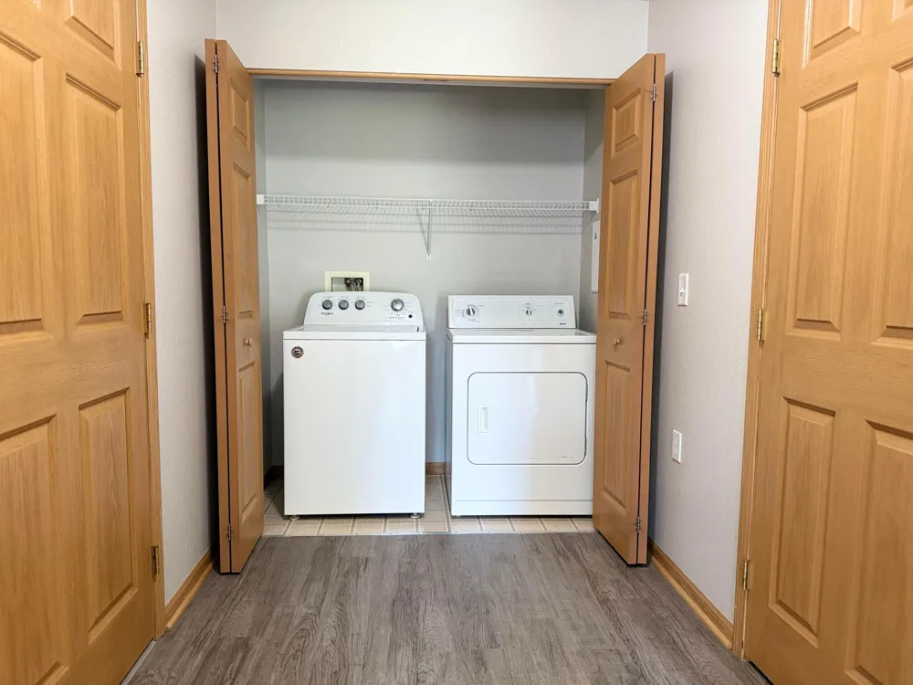 1321 Lake Drive W #111 Chanhassen, MN 55317