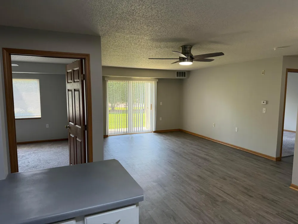 1321 Lake Drive W #111 Chanhassen, MN 55317