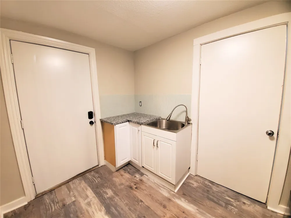 2223 Locust Street Denton, TX 76209