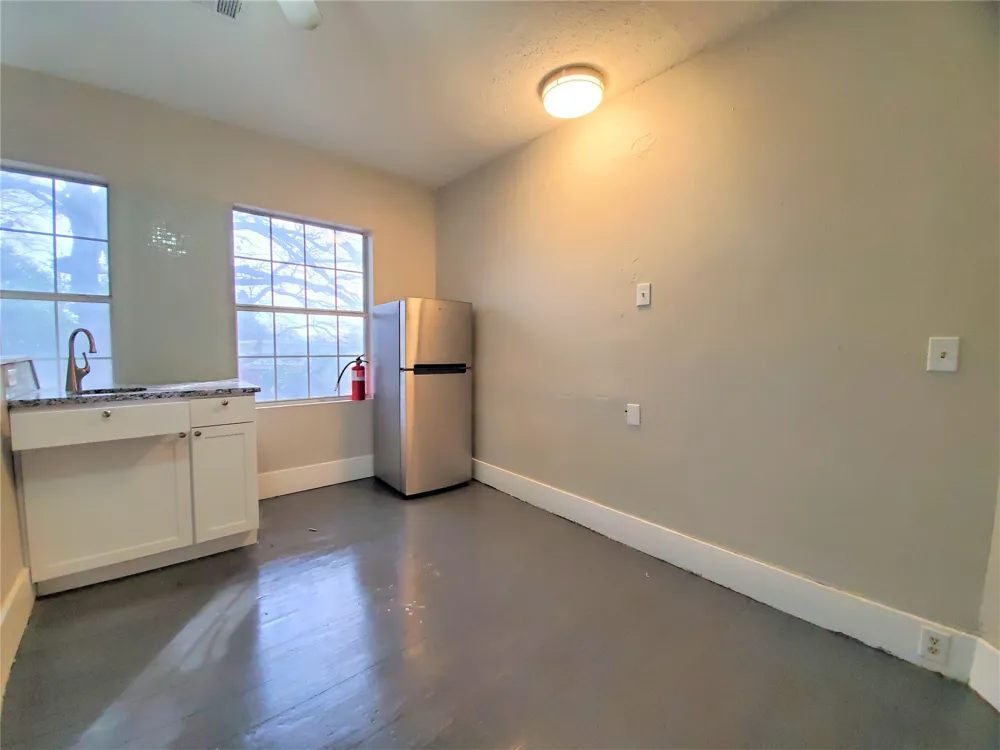 2223 Locust Street Denton, TX 76209