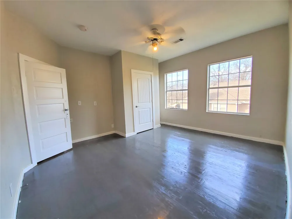 2223 Locust Street Denton, TX 76209