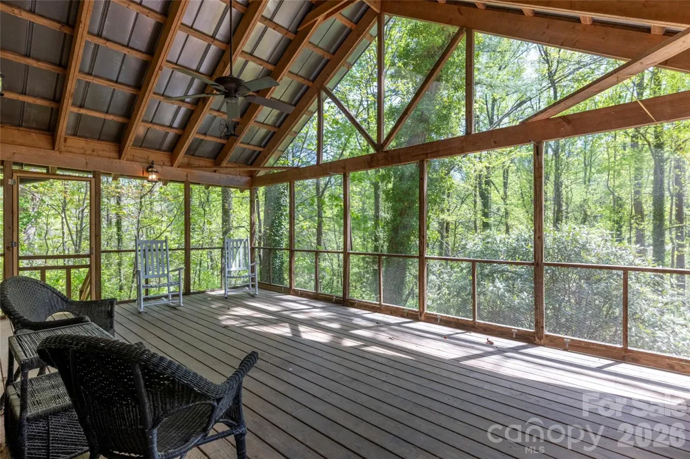 138 Stillwagon Lane Cedar Mountain, NC 28718