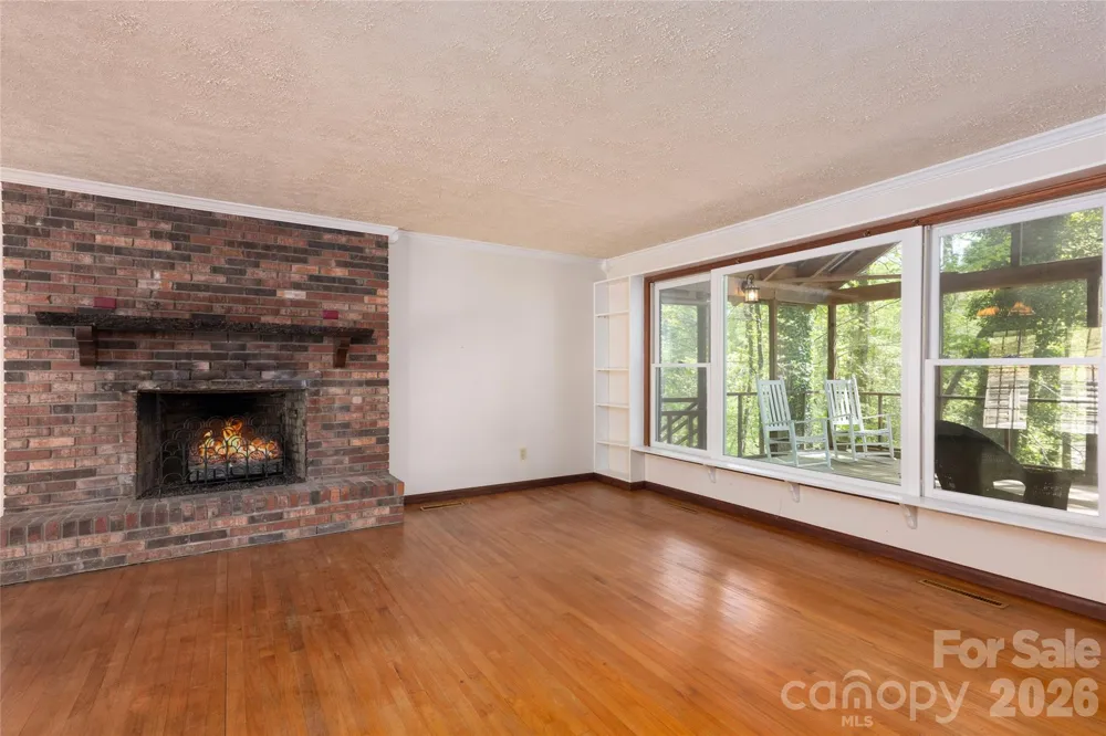 138 Stillwagon Lane Cedar Mountain, NC 28718
