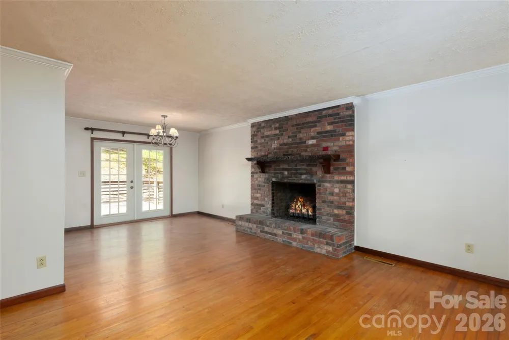 138 Stillwagon Lane Cedar Mountain, NC 28718