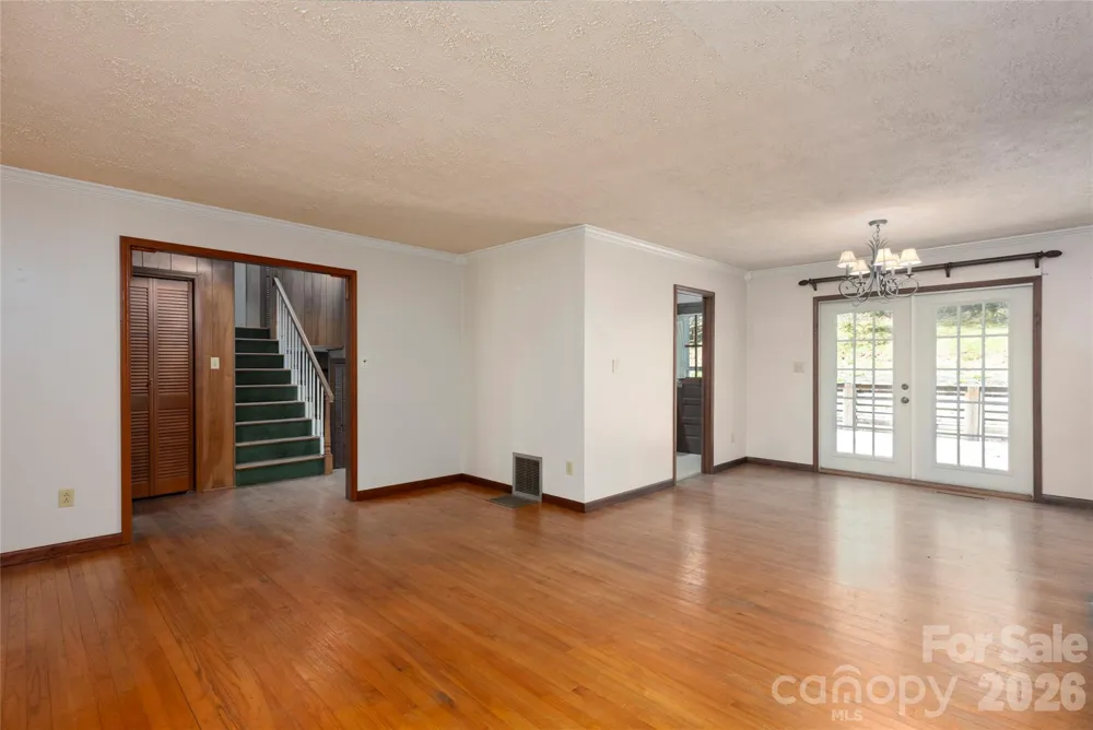 138 Stillwagon Lane Cedar Mountain, NC 28718