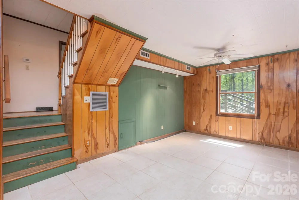138 Stillwagon Lane Cedar Mountain, NC 28718