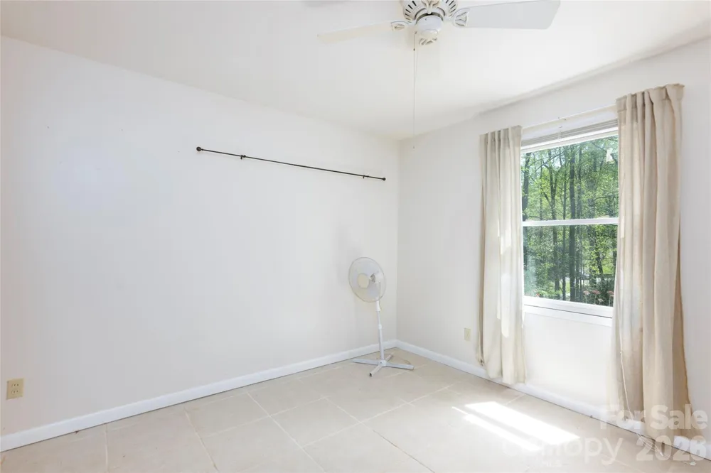 138 Stillwagon Lane Cedar Mountain, NC 28718