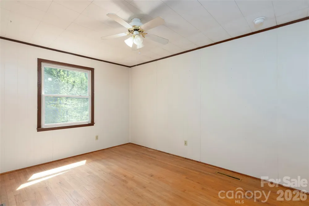 138 Stillwagon Lane Cedar Mountain, NC 28718