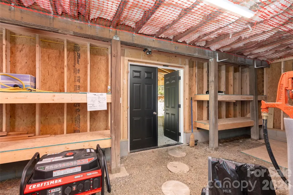 138 Stillwagon Lane Cedar Mountain, NC 28718
