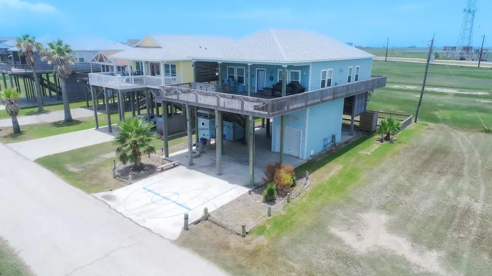 13231 Jolly Roger Drive Freeport, TX 77541