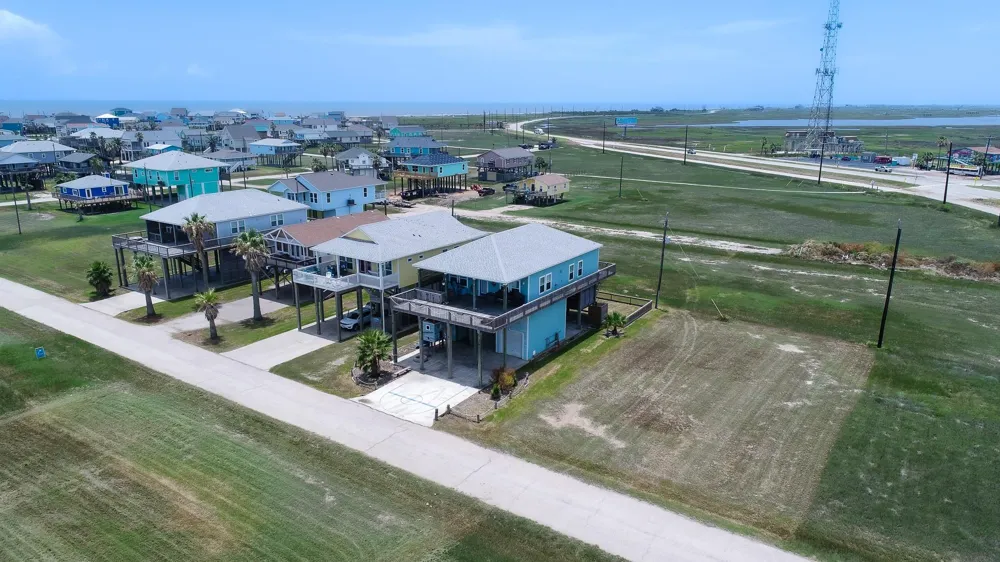 13231 Jolly Roger Drive Freeport, TX 77541