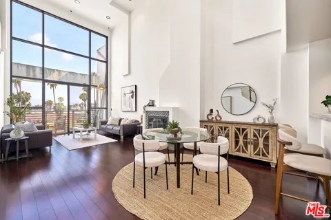 520 S Kingsley Drive #PH3