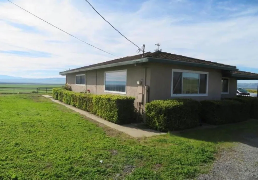 4790 Pacheco Pass Highway Gilroy, CA 95020