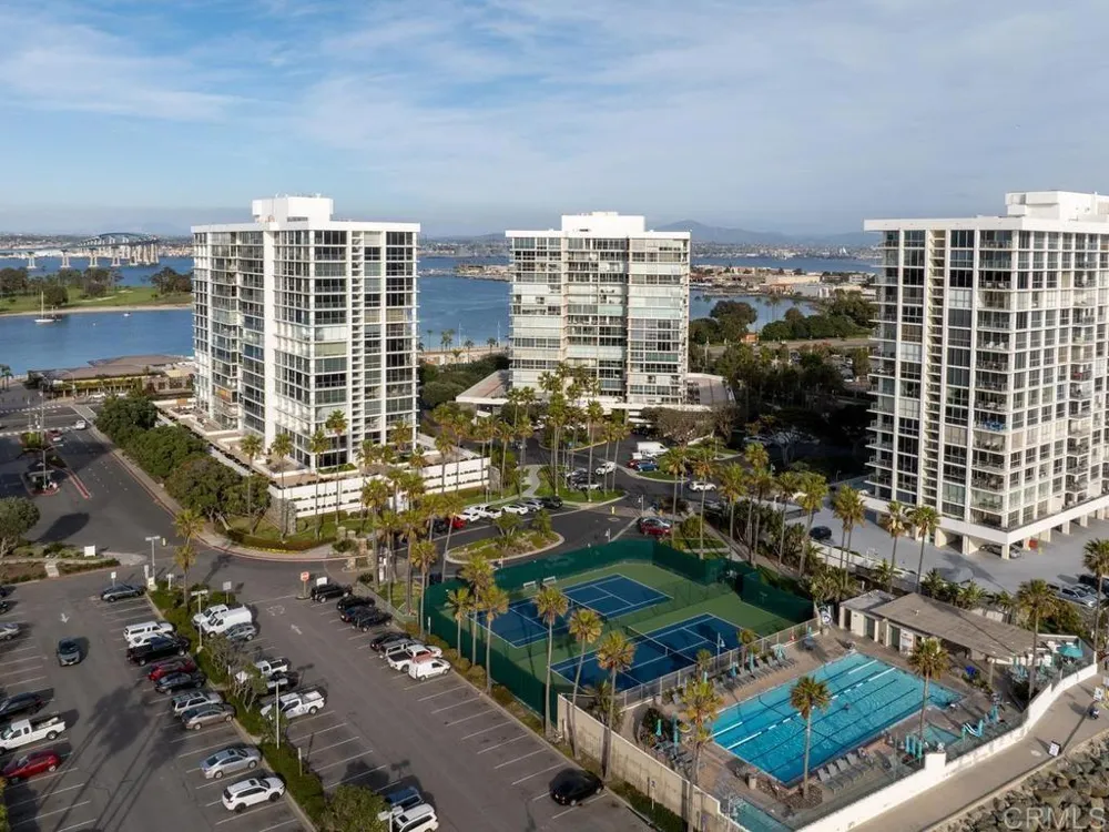 1810 Avenida Del Mundo #609 Coronado, CA 92118