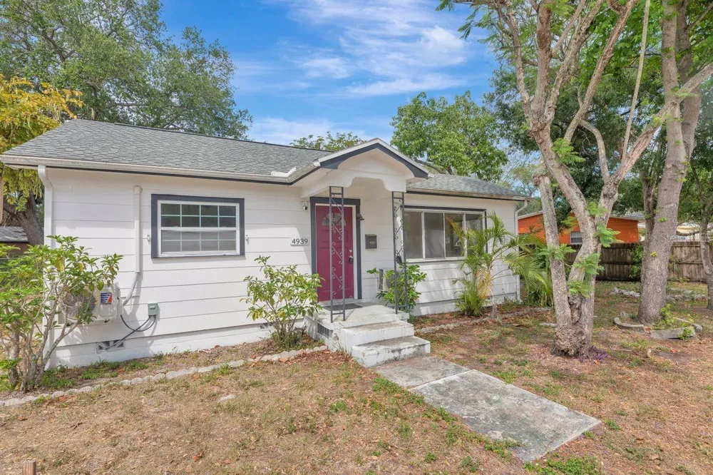 4939 HAINES ROAD St Petersburg, FL 33714
