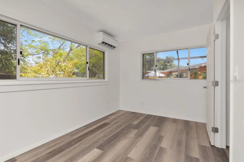 4939 HAINES ROAD St Petersburg, FL 33714