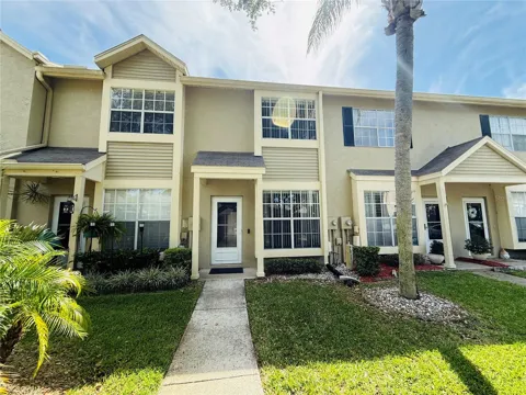 2843 THAXTON DRIVE #38