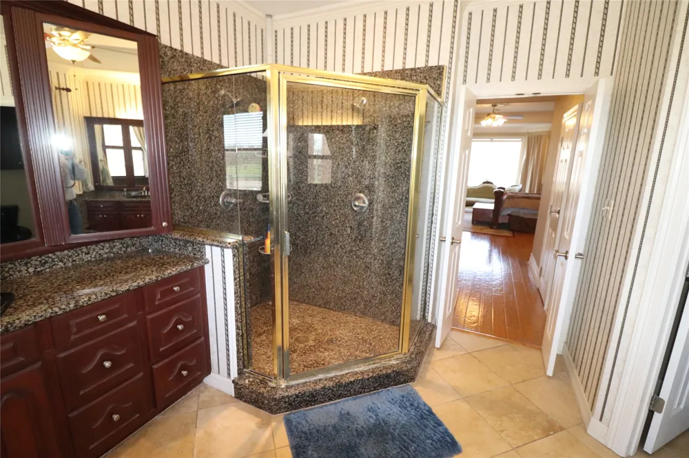 505 Country Club Drive Henrietta, TX 76365