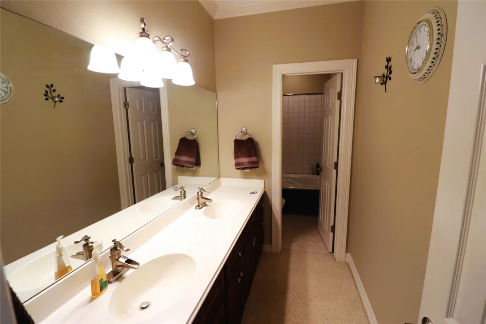 505 Country Club Drive Henrietta, TX 76365