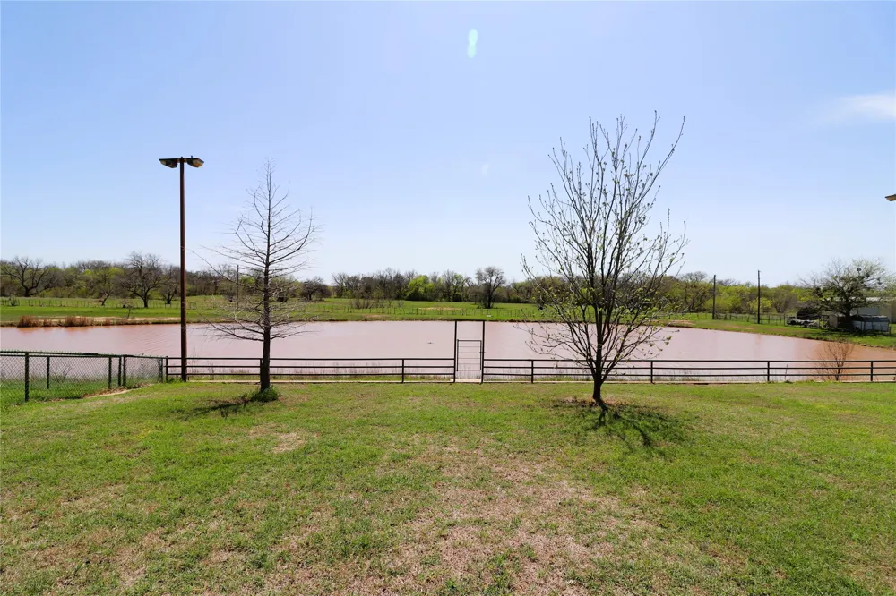 505 Country Club Drive Henrietta, TX 76365