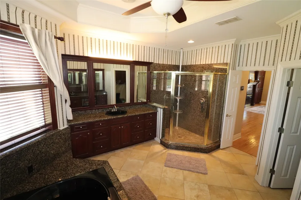 505 Country Club Drive Henrietta, TX 76365