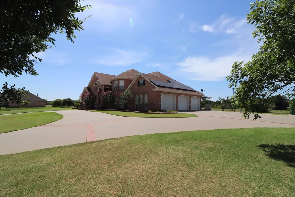 505 Country Club Drive Henrietta, TX 76365
