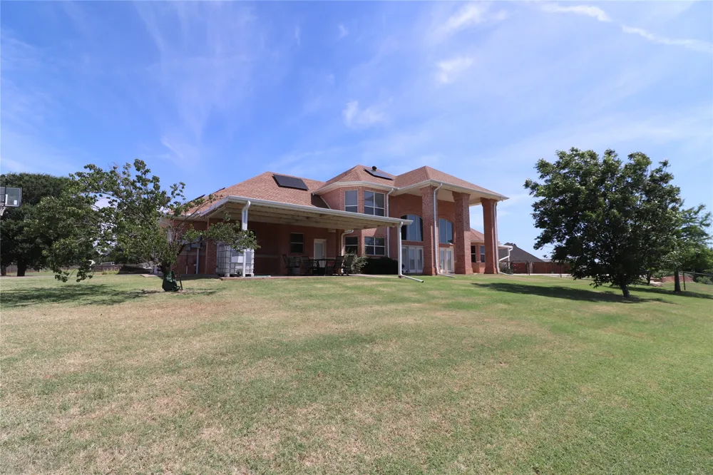 505 Country Club Drive Henrietta, TX 76365