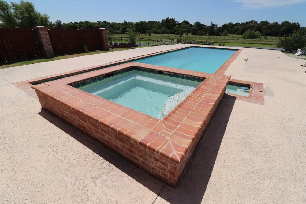 505 Country Club Drive Henrietta, TX 76365