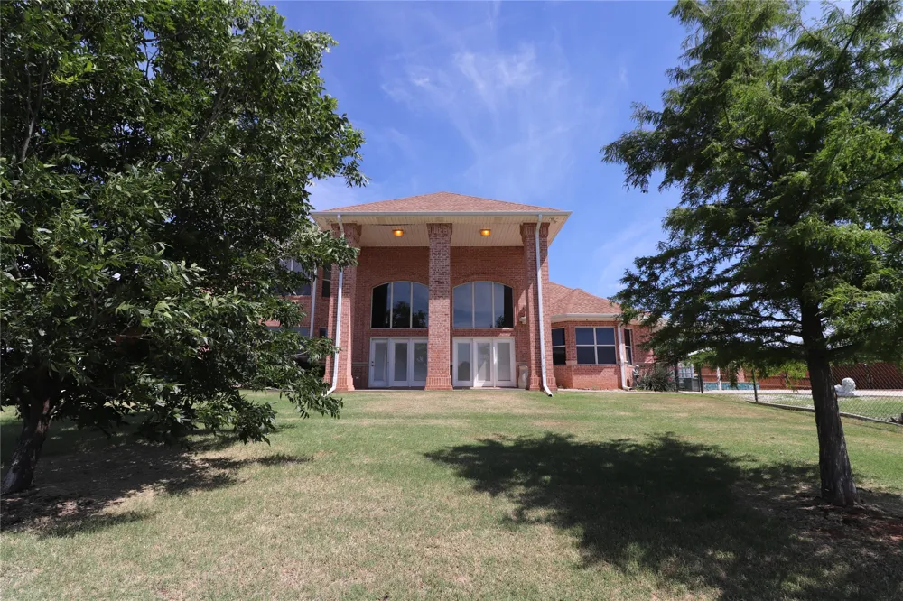 505 Country Club Drive Henrietta, TX 76365