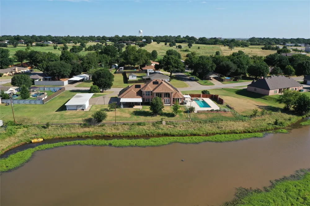 505 Country Club Drive Henrietta, TX 76365