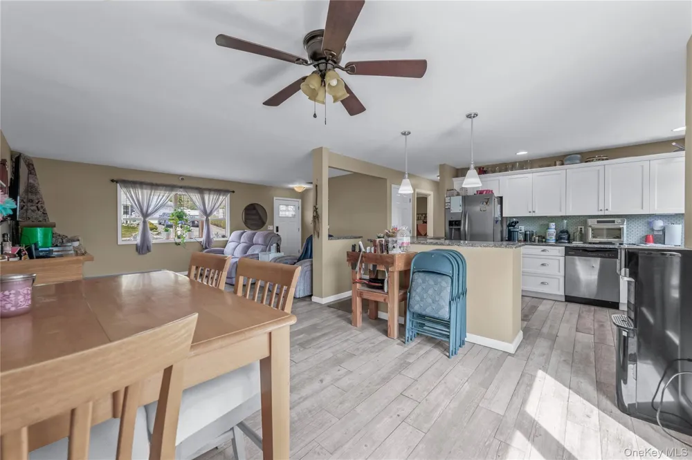 112 Rosemont Avenue Farmingville, NY 11738