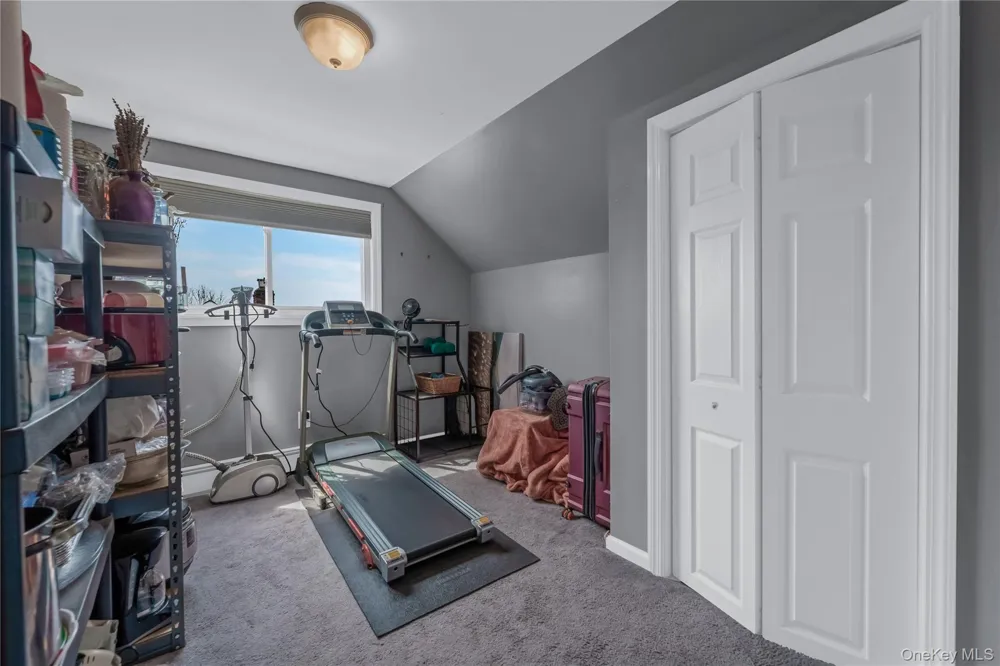 112 Rosemont Avenue Farmingville, NY 11738