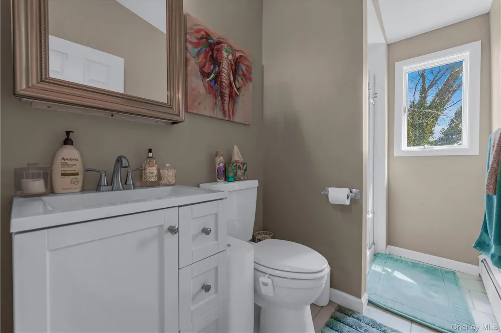 112 Rosemont Avenue Farmingville, NY 11738