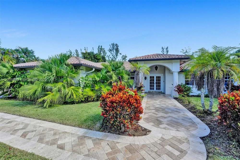 22180 Woodset Ln #0 Boca Raton, FL 33428